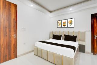 Hotel O Oshiva Stay - Noida - 0