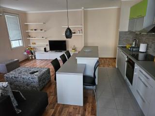 Hawaii- 2 bdr, Arena, Sava centar, FREE PARKING - 6