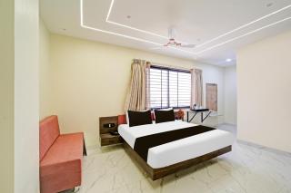 Super Townhouse Oak Aurobindo Hospital Formerly Hotel Aashiyana - Mānglia - 9