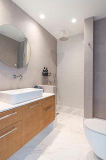 The HostMaster WiseView Azure - Athen - 1
