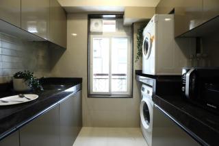 Tao Private 3BHK in Bandra - Bombay - 2
