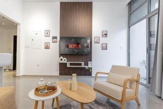 Marina Wharf 1 Bedroom with JBR Beach Views - 0