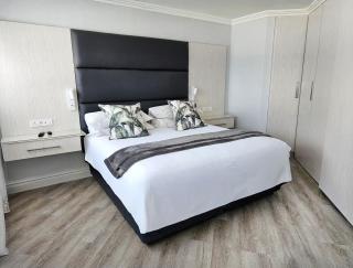 Luxury Penthouse Apartment 711 in Ballito by First Private Stays - Ballito - 1