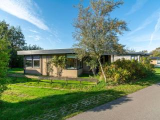 Bungalow in Sint Maartenszee near Beach - 1