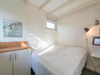 Bungalow in Sint Maartenszee near Beach - 7