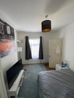 Zukz Haven - Luton - 1