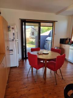 Located in tranquil street and only 200 metres from the beach - Indented Head - 5