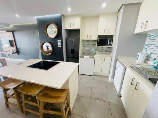 Beachy Seaside Serenity - Umdloti - 3