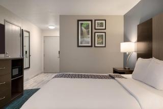 La Quinta Inn & Suites by Wyndham Peru Starved Rock St Park - Peru - 1