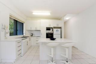 Lindomare Unit 1, 11 Orvieto Tce, Kings Beach - Caloundra - 9