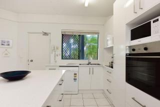 Lindomare Unit 1, 11 Orvieto Tce, Kings Beach - Caloundra - 8