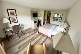 Quality Inn - East Liverpool - 2
