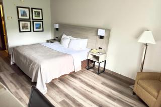 Quality Inn - East Liverpool - 1