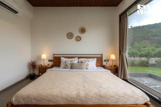 StayVista at Avyanna Villa - BBQ & Pool - Kārli - 2