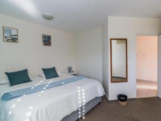 Riverview Beach House - Gonubie - 8