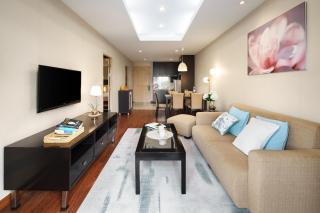 Azure Dreams King Suite Retreat near BTS & Fast WiFi - 1