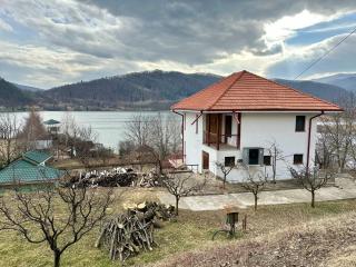 Lake House - - 0
