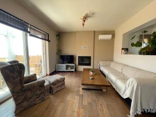 Sea View Serenity 3BR Home near Beach & Town - Samos - 0