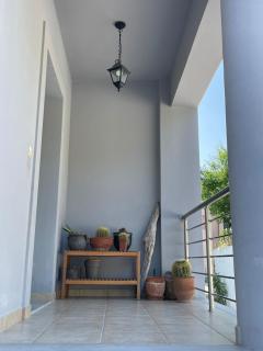 Sea View Serenity 3BR Home near Beach & Town - Samos - 4