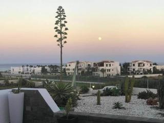 Grand Appartement Entièrement Rénové vue sur mer - Cabo Negro - 9