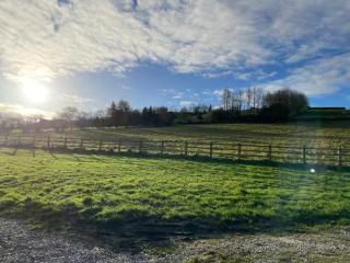 Pass the Keys The Cabin Dog Friendly Haven with Hot Tub Sleeps 4 - Hayfield - 5