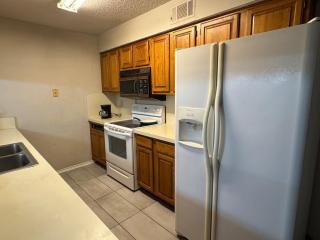 Spacious 2BR Townhome - Richardson - 6
