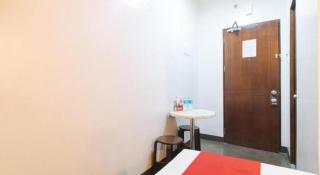 RedDoorz @ Express Inn Lapu Lapu - 1