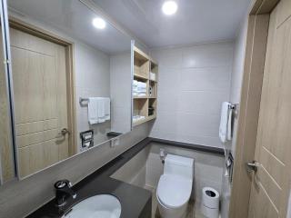 Chungchoho Best Hotel - 1