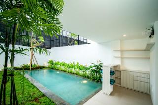 Artha Villa Pererenan By Fays Hospitality - Canggu - 0