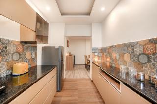 Alaya Stays Pinnacle Hilltop 3BHK Apartment with Picturesque Balcony & Scenic Views - Barog - 7