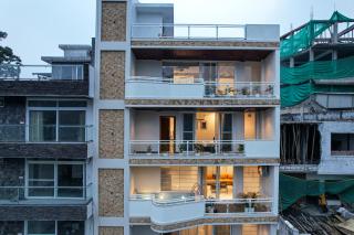Alaya Stays Udgam Vilas Serene 5-BHK Apartment With Jacuzzi & Lift - 0