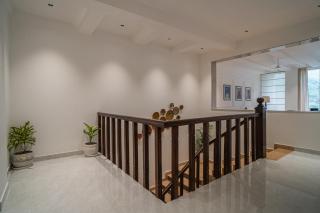 Alaya Stays Udgam Vilas Serene 5-BHK Apartment With Jacuzzi & Lift - 9