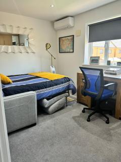 Middle Kent Lux! - Moffat - 2