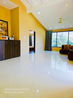 Royal villa - Malavli - 2