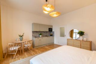 Welcometothejungleapartment - Prague - 9