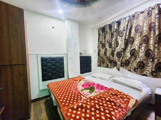 Hotel Shivans Palace - New Delhi - 8