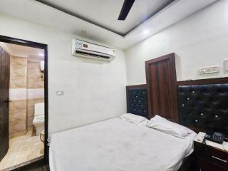 Hotel Shivans Palace - 2