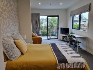 Secluded Spot on Valley - Mount Maunganui - 0