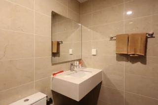 Elegant Flat near City Center & Vibrant Districts - Ho Chi Minh City - 6