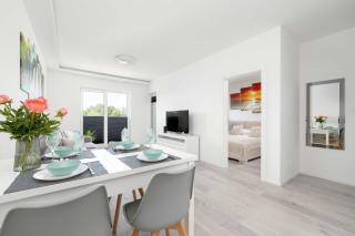 Bright Apartment with Balcony for 4 People by Noclegi Renters - Kołobrzeg - 5