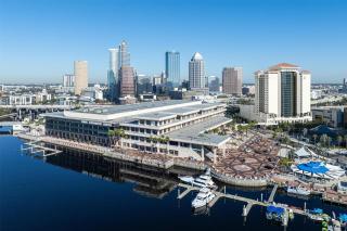 Embassy Suites by Hilton Tampa Downtown Convention Center - Tampa - 2