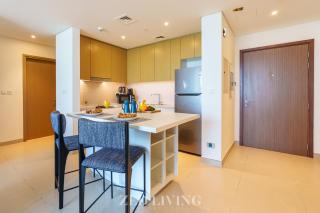 Emaar 5242 - Stunning Sea View Stay in Prime Waterfront Location - Zed Living - 2