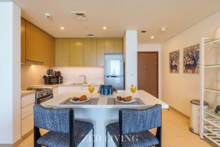 Emaar 5242 - Stunning Sea View Stay in Prime Waterfront Location - Zed Living - 4