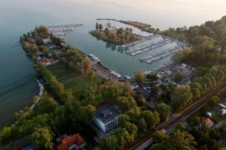 VIP Apartman Balatonföldvár - Balatonföldvár - 9