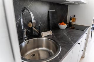 Sky Hotel City Apartments - 5