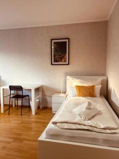 Osnabrücker Strasse Wooon 6 I Teams I 3-Zimmer I WLAN I P - 4