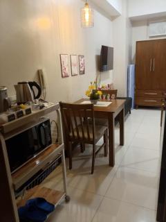 Queen V Staycation Tower C - 9