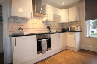 The Fraya Suite at Sterling house Short Stays - Basingstoke - 3