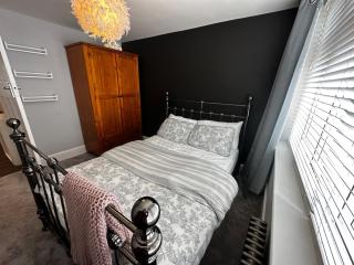 The Riverside retreat - Christchurch - 3