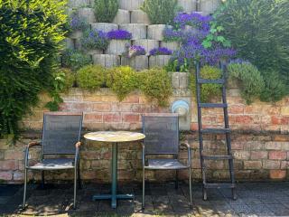 Nana-s Garden by City Center - Sarajevo - 1